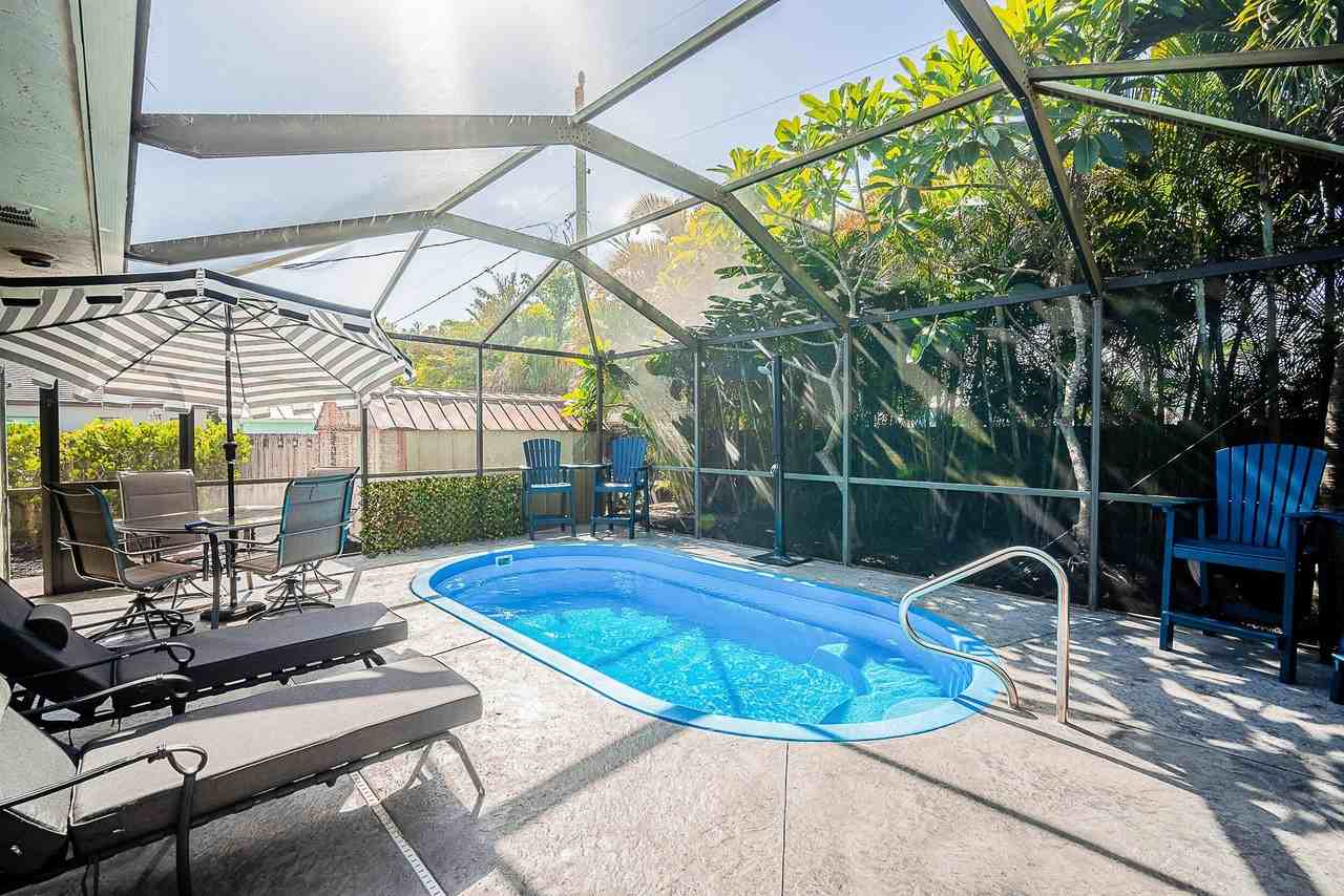 5512 Southeast Nassau Terrace - Photo 6 of 24