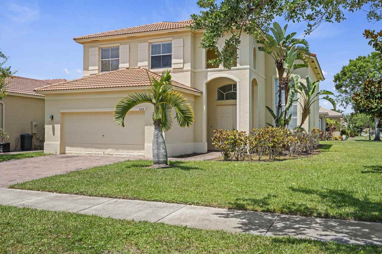 5919 Walnut Park Ln - Photo 2 of 47