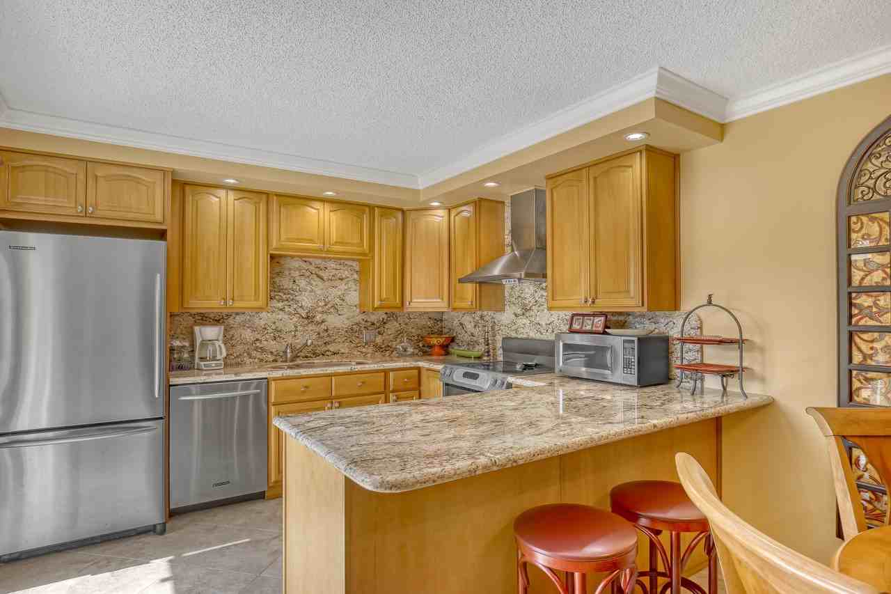 131 Ocean Cove Dr - Photo 6 of 30