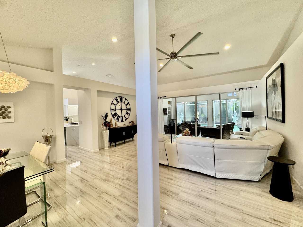 8561 Lawson Cir - Photo 5 of 50