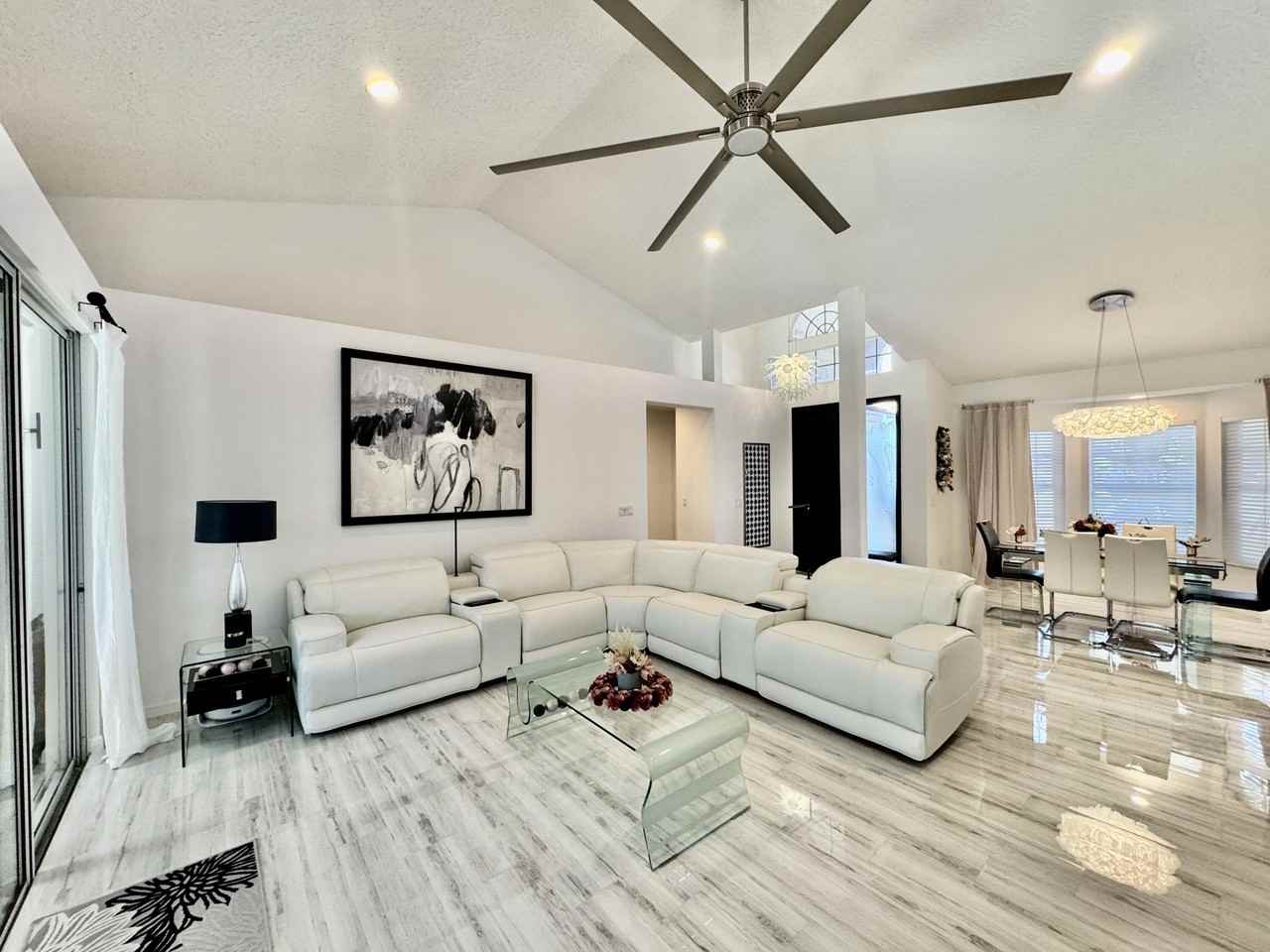 8561 Lawson Cir - Photo 7 of 50