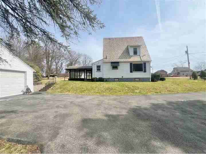 310 W Meyer Ave - Photo 3 of 21