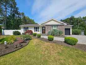 143 N Summit Ave - Photo 1 of 1