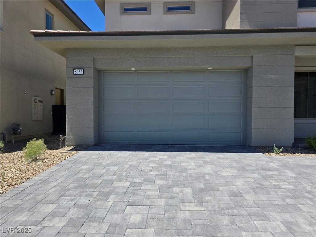 5053 Slatestone Street - Photo 2 of 50