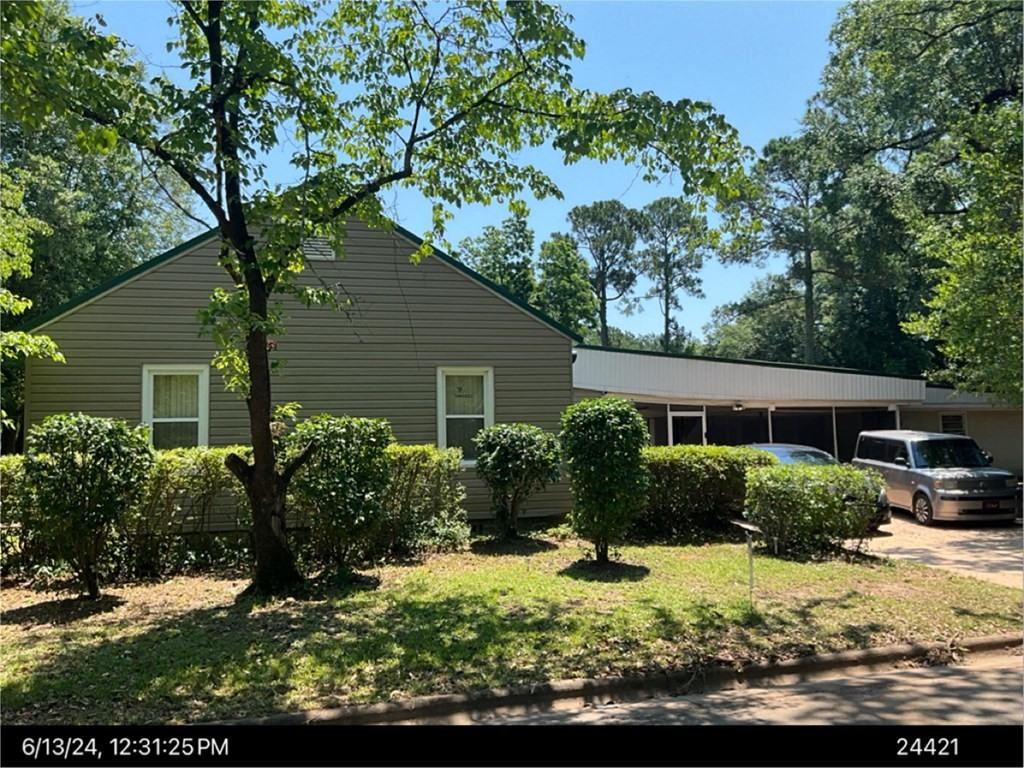 1318 7th Ave - Photo 2 of 2