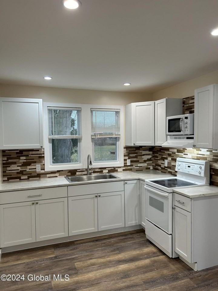 740 Watervliet Shaker Rd - Photo 3 of 13