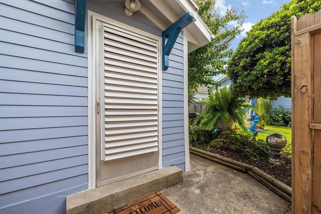 3515 Avenue R - Photo 3 of 28