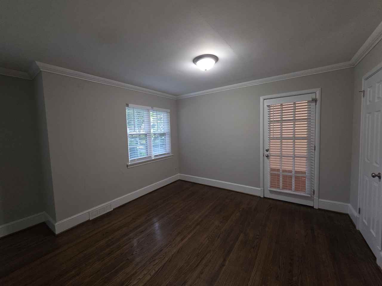 4134 Sheridan Dr - Photo 2 of 10