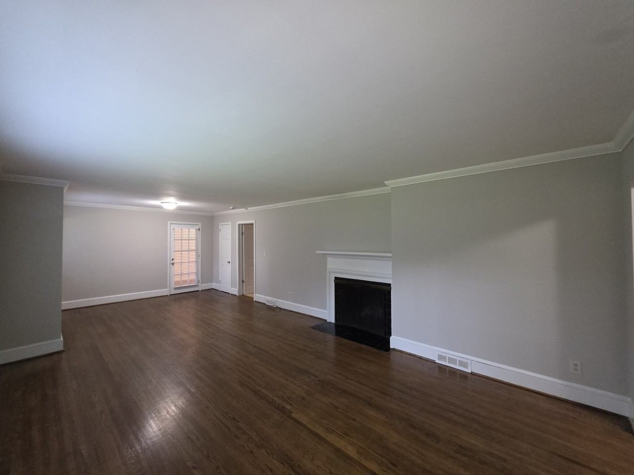 4134 Sheridan Dr - Photo 3 of 10