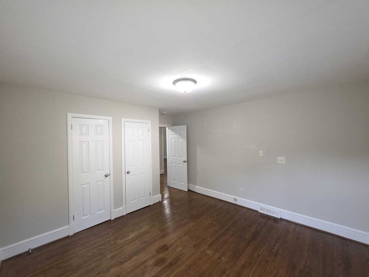 4134 Sheridan Dr - Photo 5 of 10