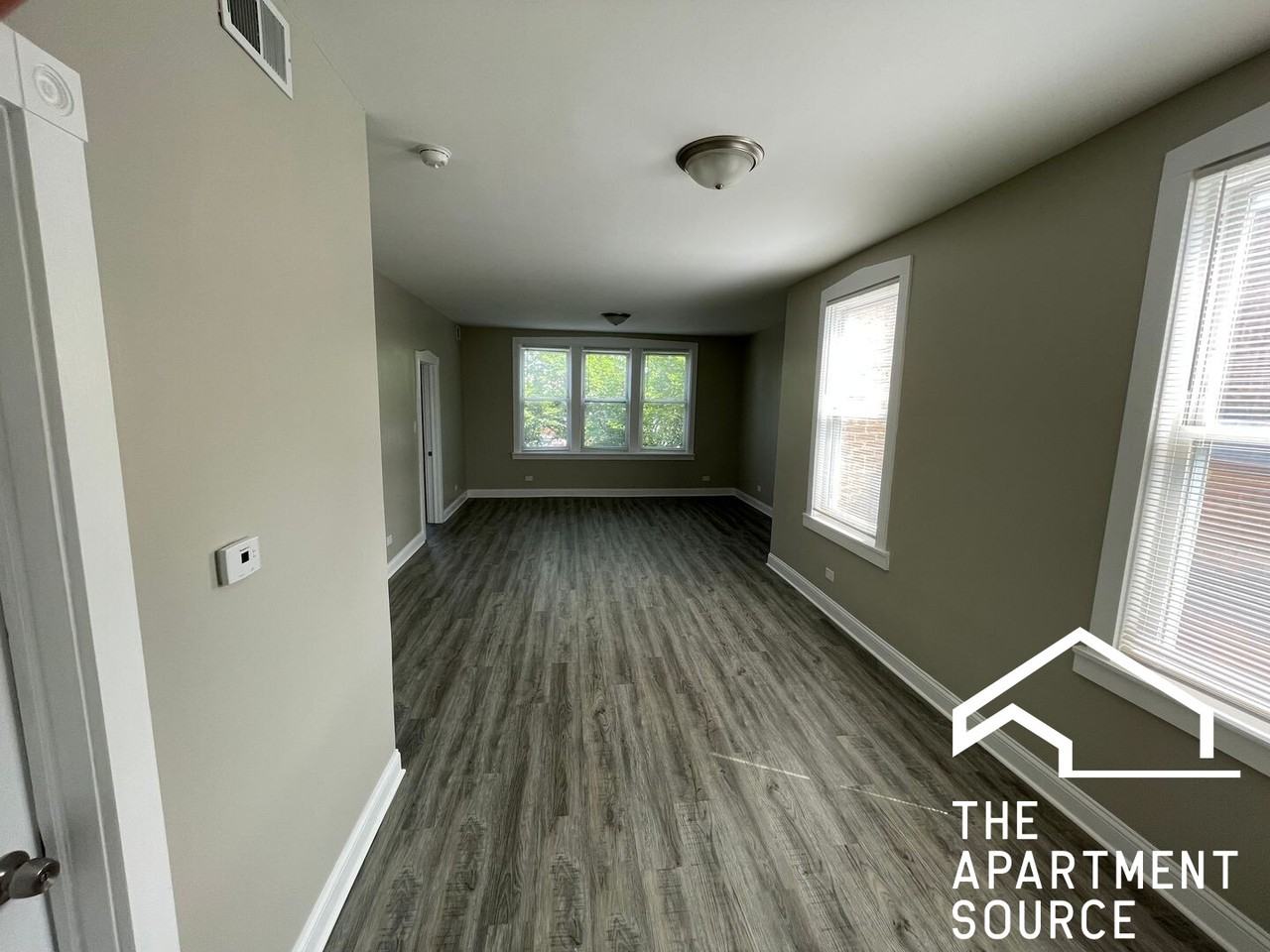 5319 W Fullerton Ave #2 - Photo 3 of 8