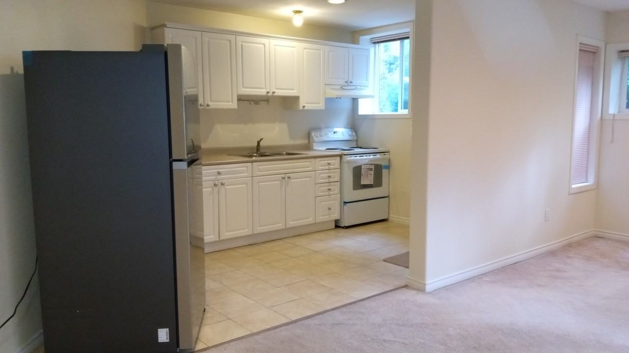 7008 Fielding Court - Photo 2 of 22