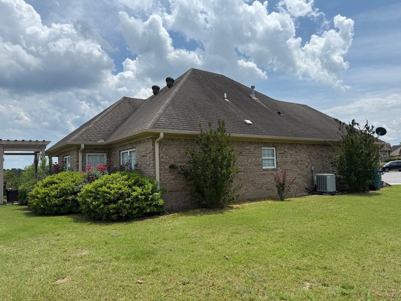 3064 Madison Ln - Photo 3 of 38