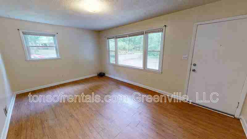 1427 - Photo 2 of 14