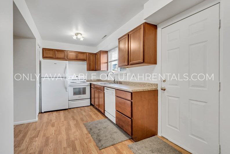 682 Es - Photo 7 of 23