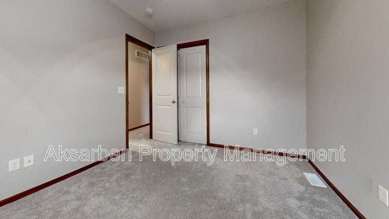 5304 41st St - Photo 2 of 27