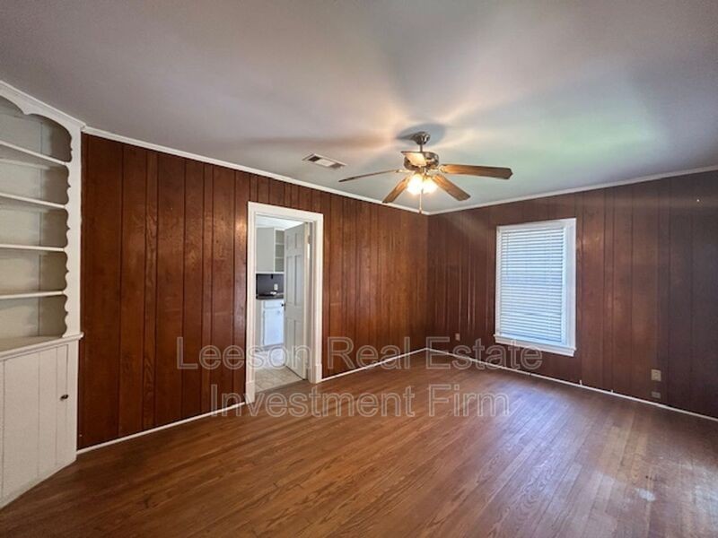 3429 Beverly Pl - Photo 2 of 13