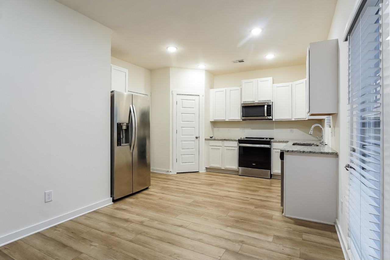 5562 Bridle Way - Photo 7 of 20