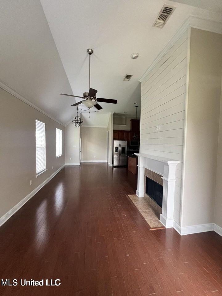 17012 Sago Dr - Photo 2 of 15