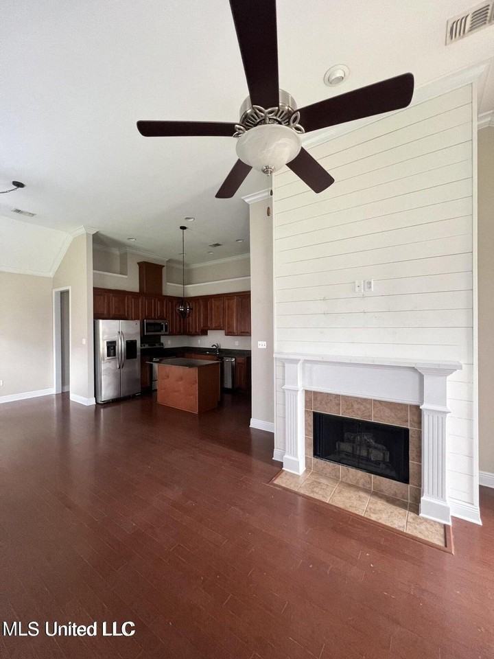 17012 Sago Dr - Photo 3 of 15