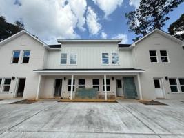 featured image of Highpoint Dr