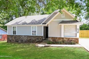939 Valley Springs Dr - Photo 1 of 1