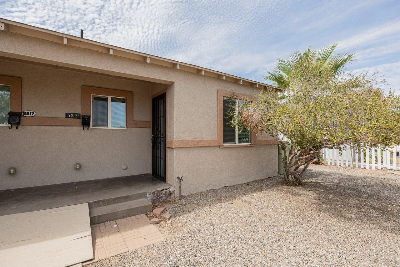 5521 W Palmaire Ave - Photo 3 of 14