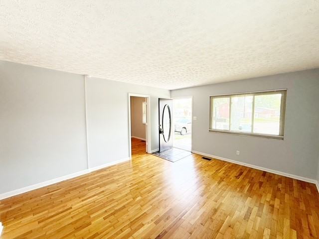 3534 Pixley Ct - Photo 3 of 11