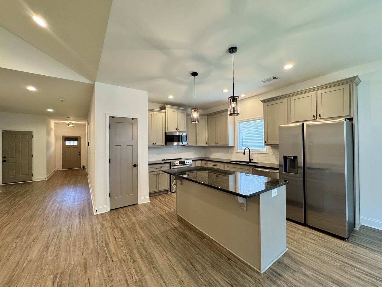 8 Summertide Dr - Photo 5 of 27