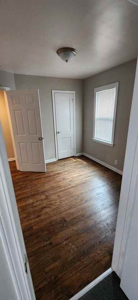 20469 Steel St - Photo 2 of 10