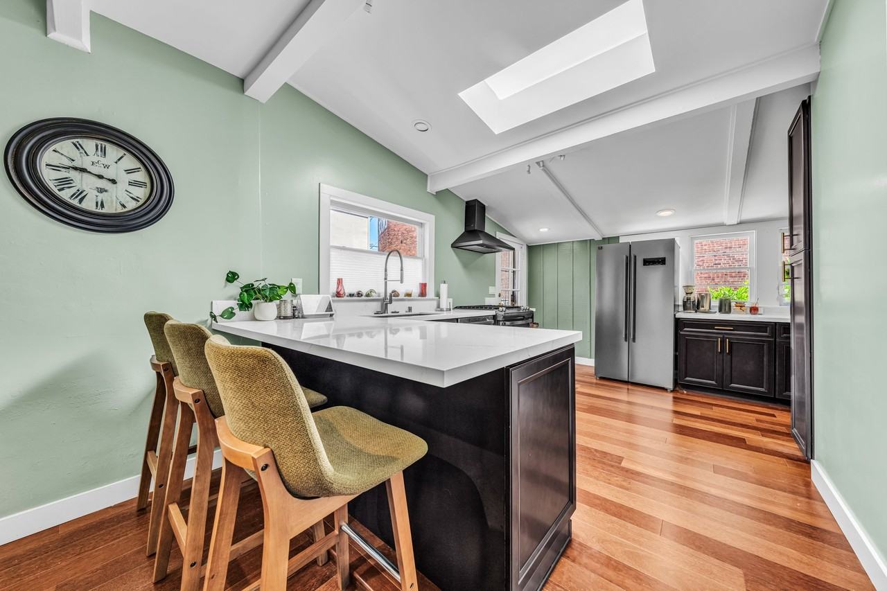 215 Tunnel Ave #A - Photo 2 of 20