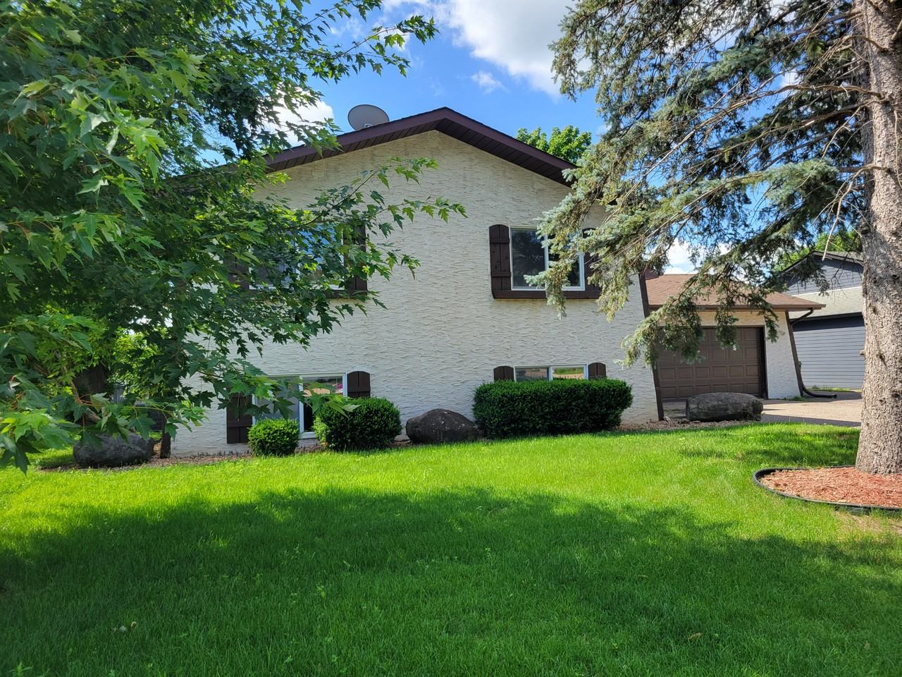 854 Washington St - Photo 2 of 34