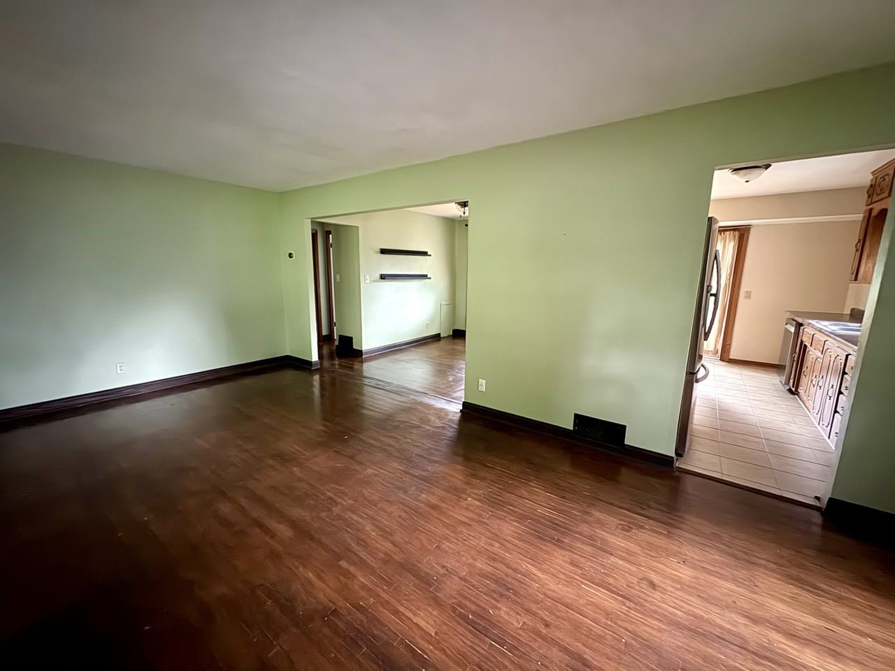 2938 Albert St N - Photo 7 of 19