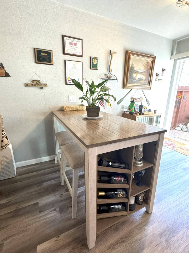 811 Caroline Ave #C - Photo 3 of 7