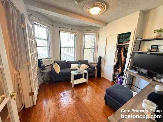 20 Stillman St #2F