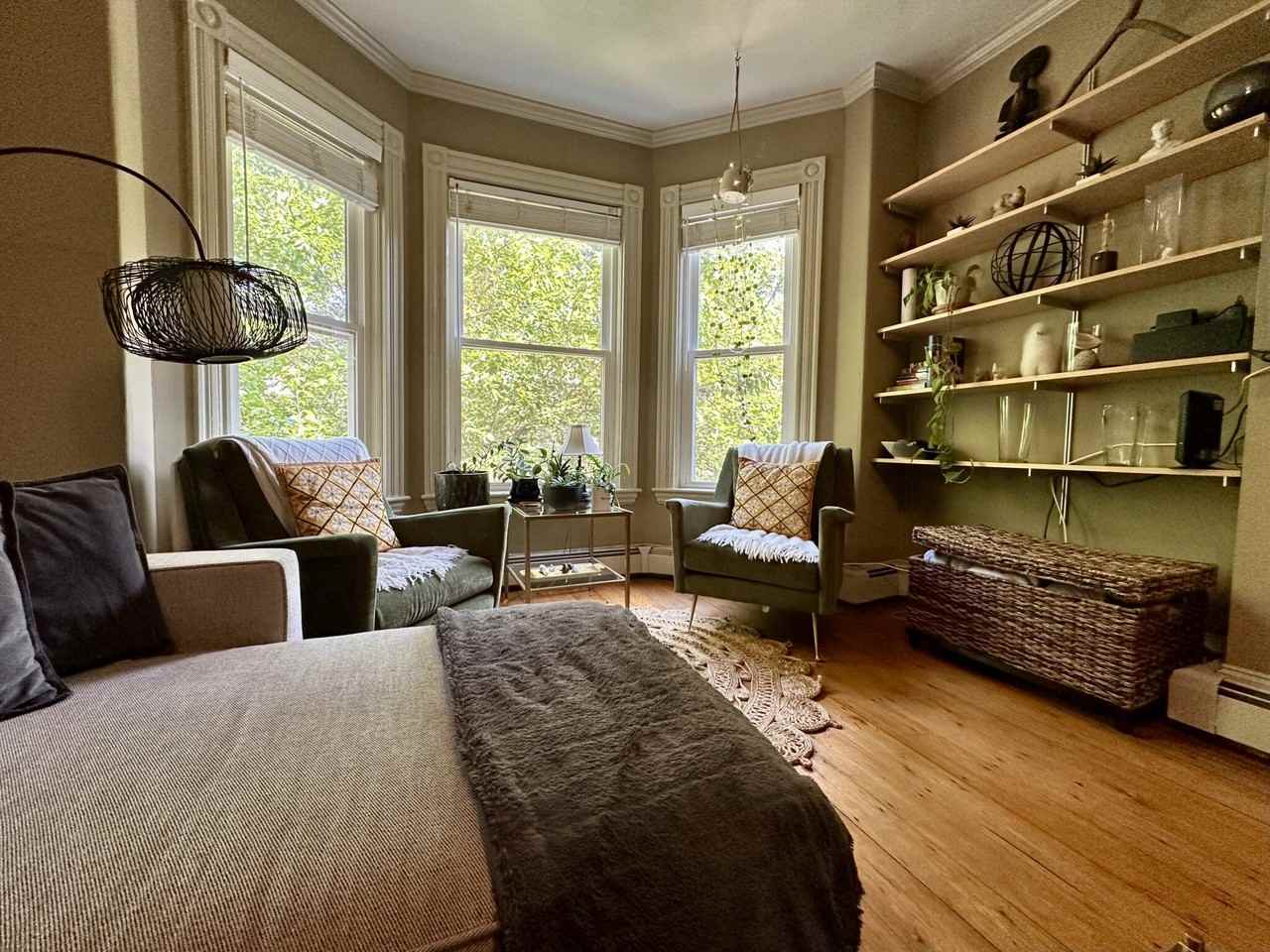 279 Chestnut Ave #2 - Photo 2 of 12