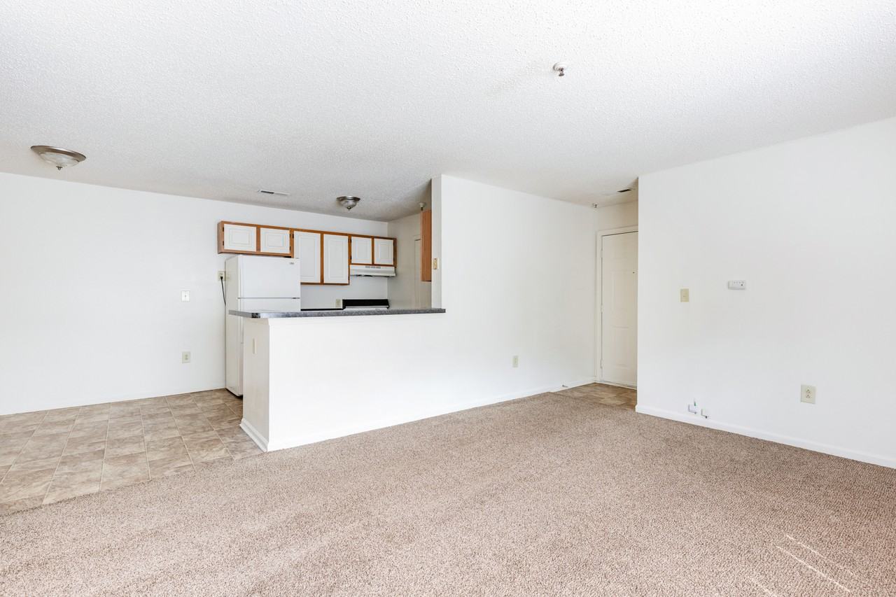 Mallard Cove Apartments - Photo 5 of 44