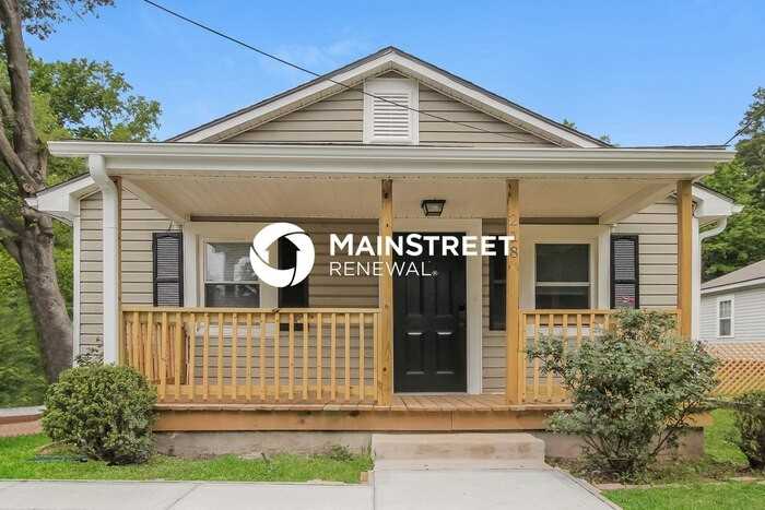 218 E Todd Ln - Photo 2 of 16