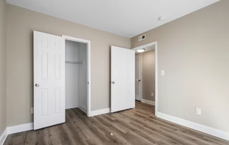 Pointe Arlington - Photo 6 of 11