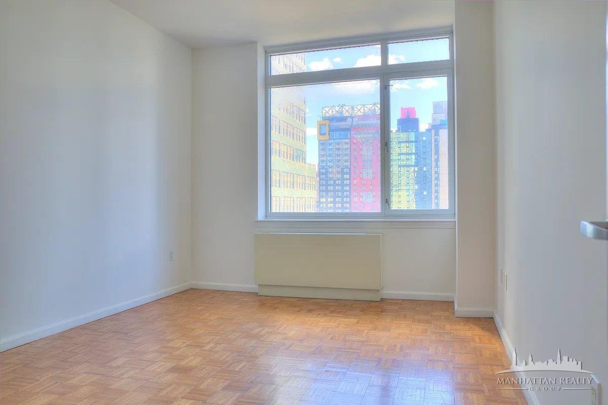 W 43rd St #3G - Photo 3 of 11