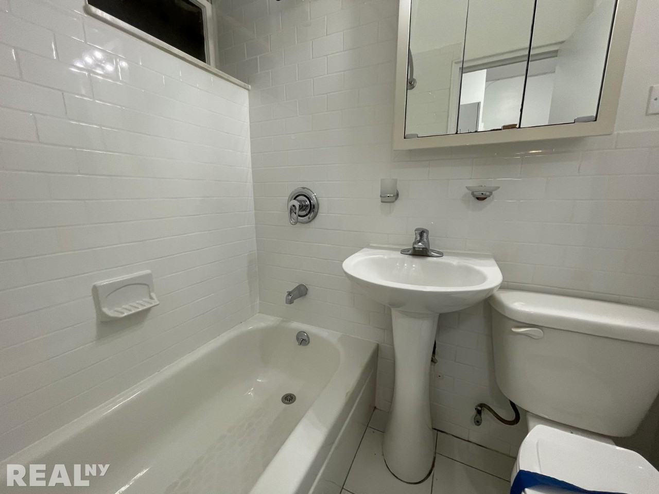 222 E 89th St #0A - Photo 3 of 3