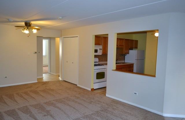 5330 Waterbury Dr #1602 - Photo 2 of 11