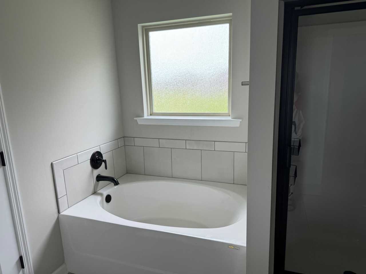 4904 Park Shore Dr - Photo 7 of 10