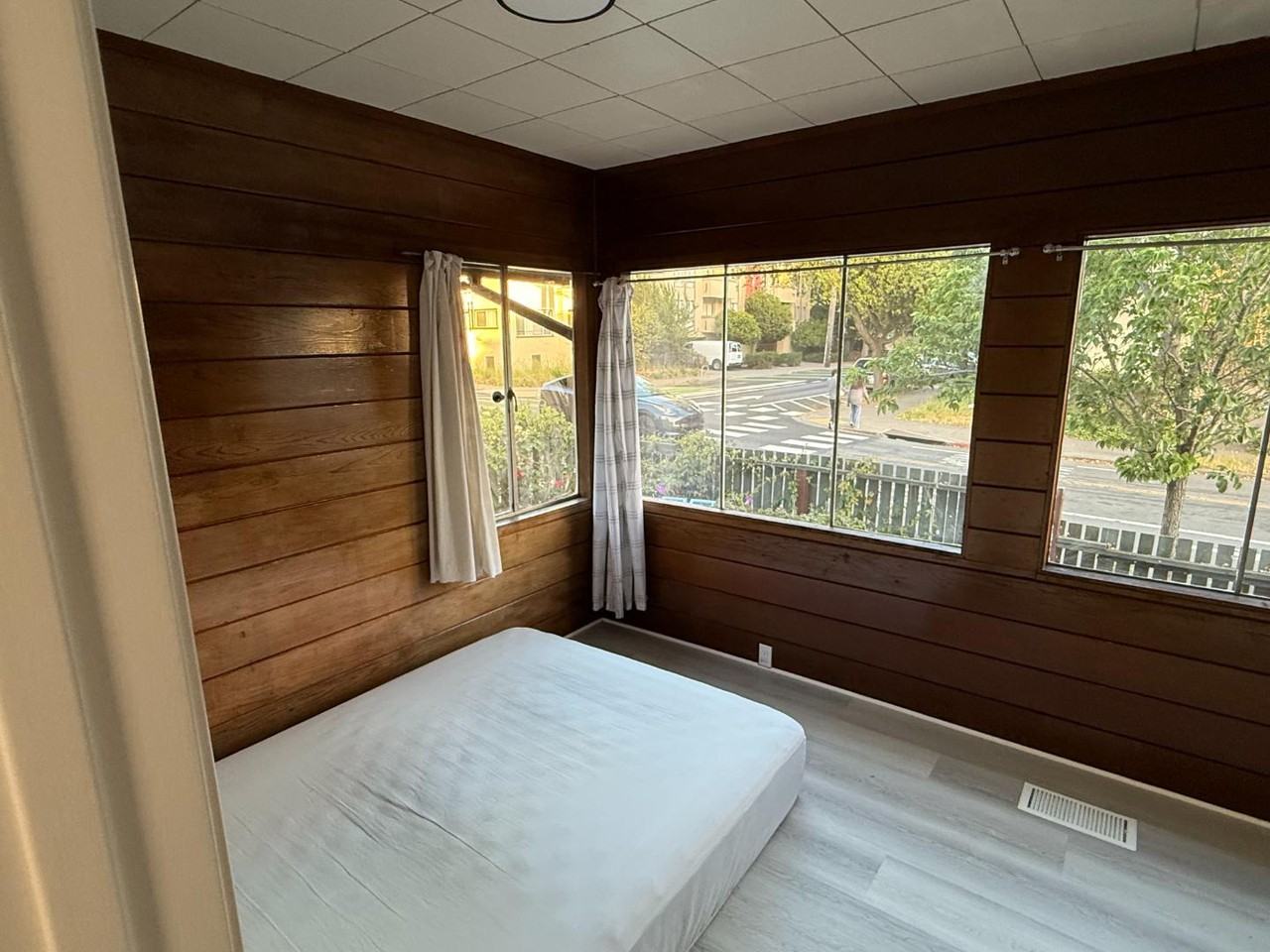 2344 Fulton St - Photo 2 of 9