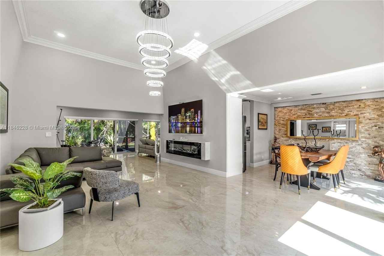 5601 White Cedar Lane - Photo 3 of 27