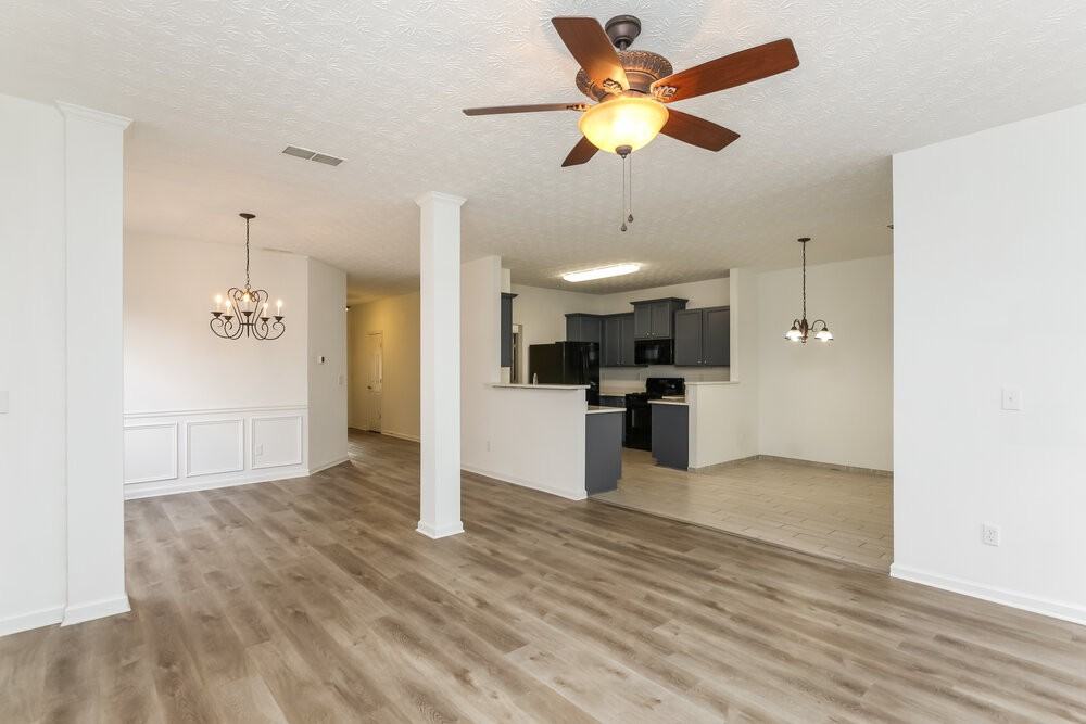610 Clairidge Ln - Photo 5 of 16