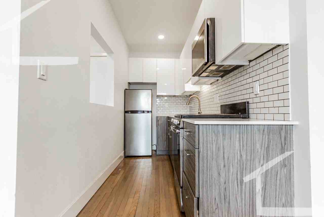 111 Jersey St - Photo 2 of 11