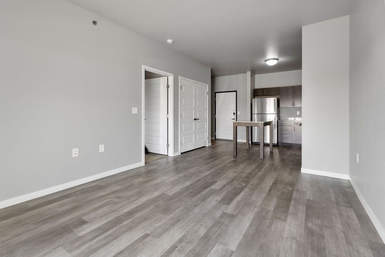 Wilmot Estates Apartments - Photo 5 of 17