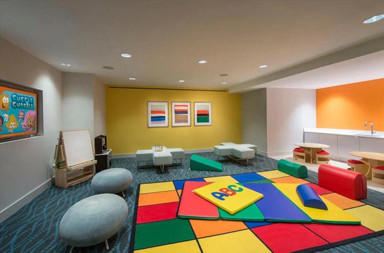 399 E 34th St #1025344P - Photo 6 of 12