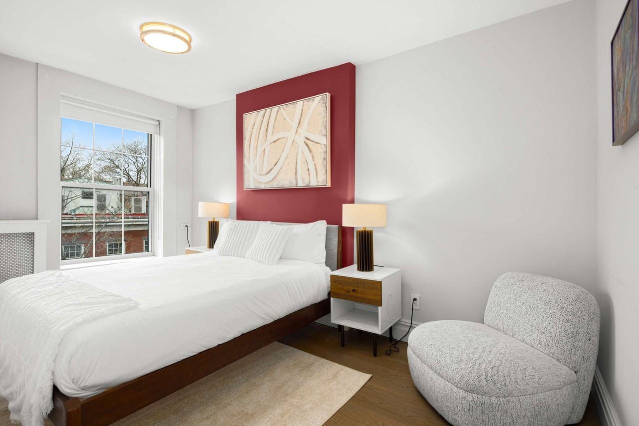 179 Sullivan St #1255362P - Photo 6 of 21